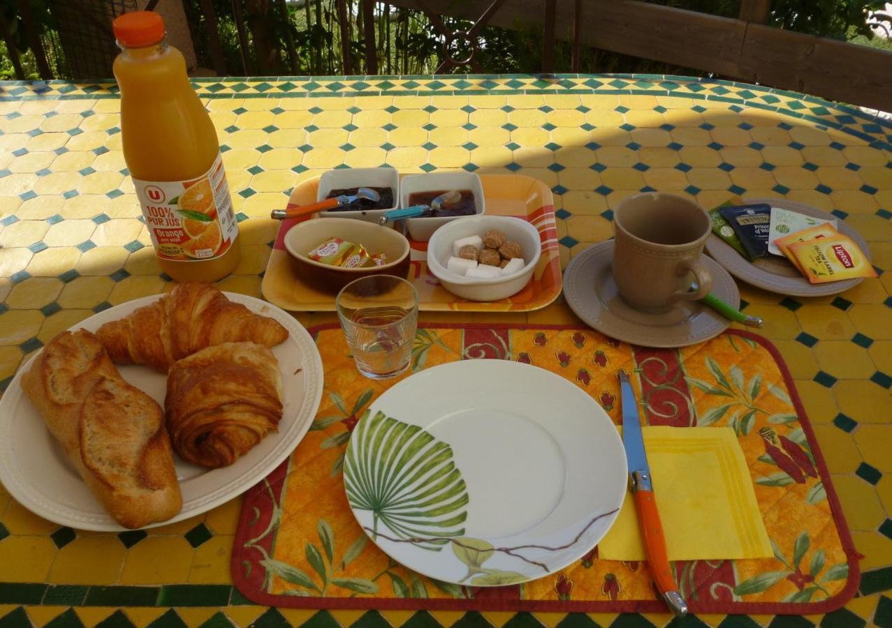 Chez Patrick Roujan B&B 외부 사진
